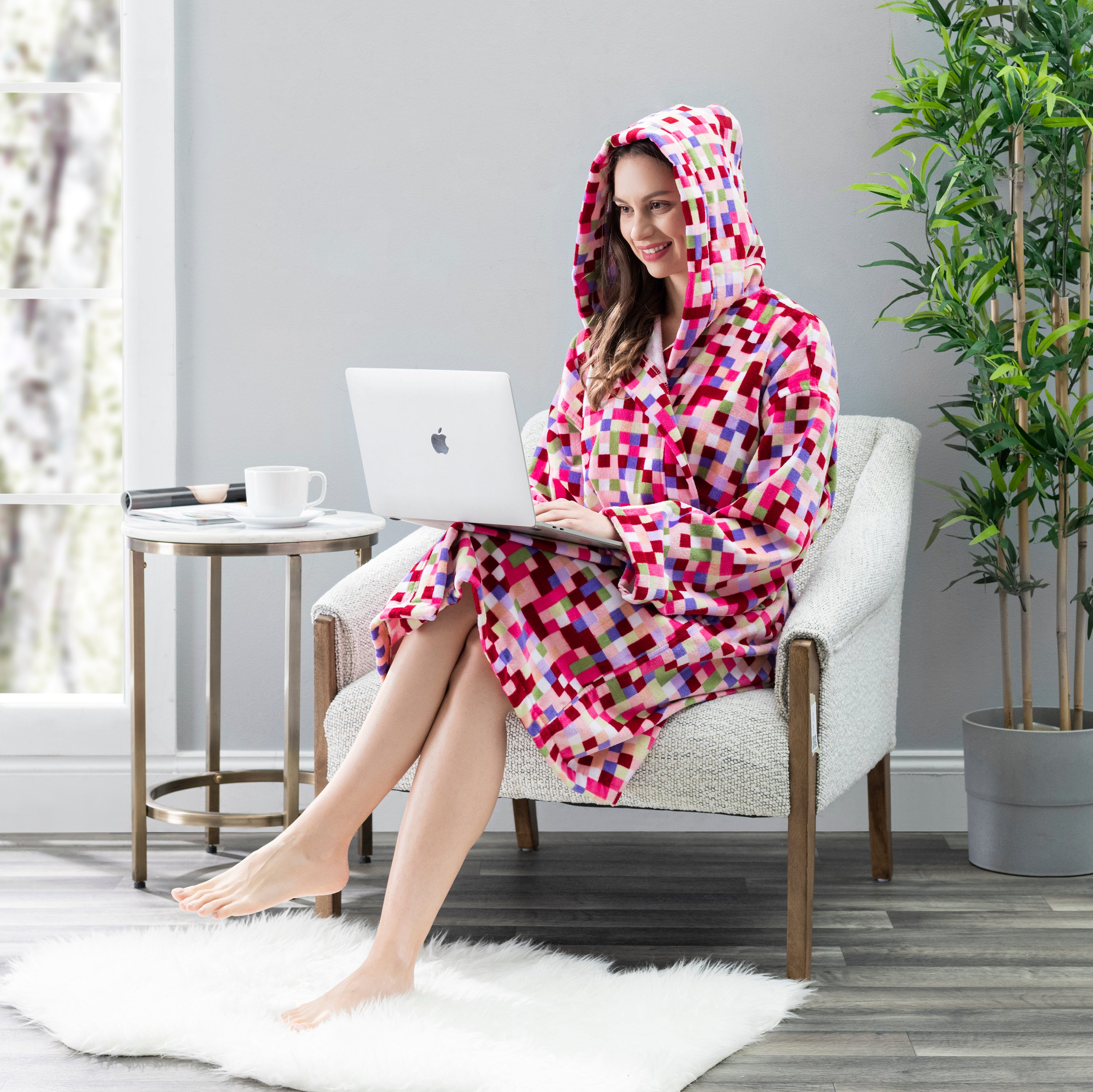 NINE WEST - Olivia Square Printed Velour Hooded Robe - 100% Turkish Cotton - Classic Turkish Towels