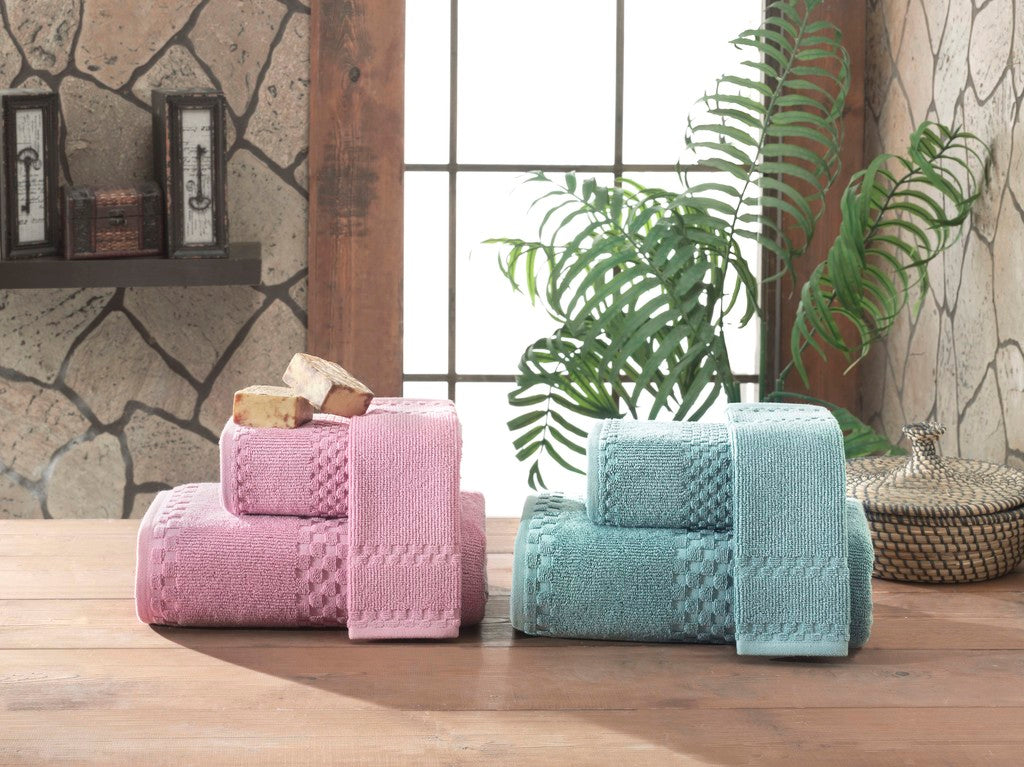 http://classicturkishtowels.com/cdn/shop/products/custom_resized_754ea934-44df-4390-9a3d-650532ec4c37.jpg?v=1613244989